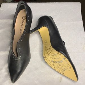 Bela-vita size11 black pump